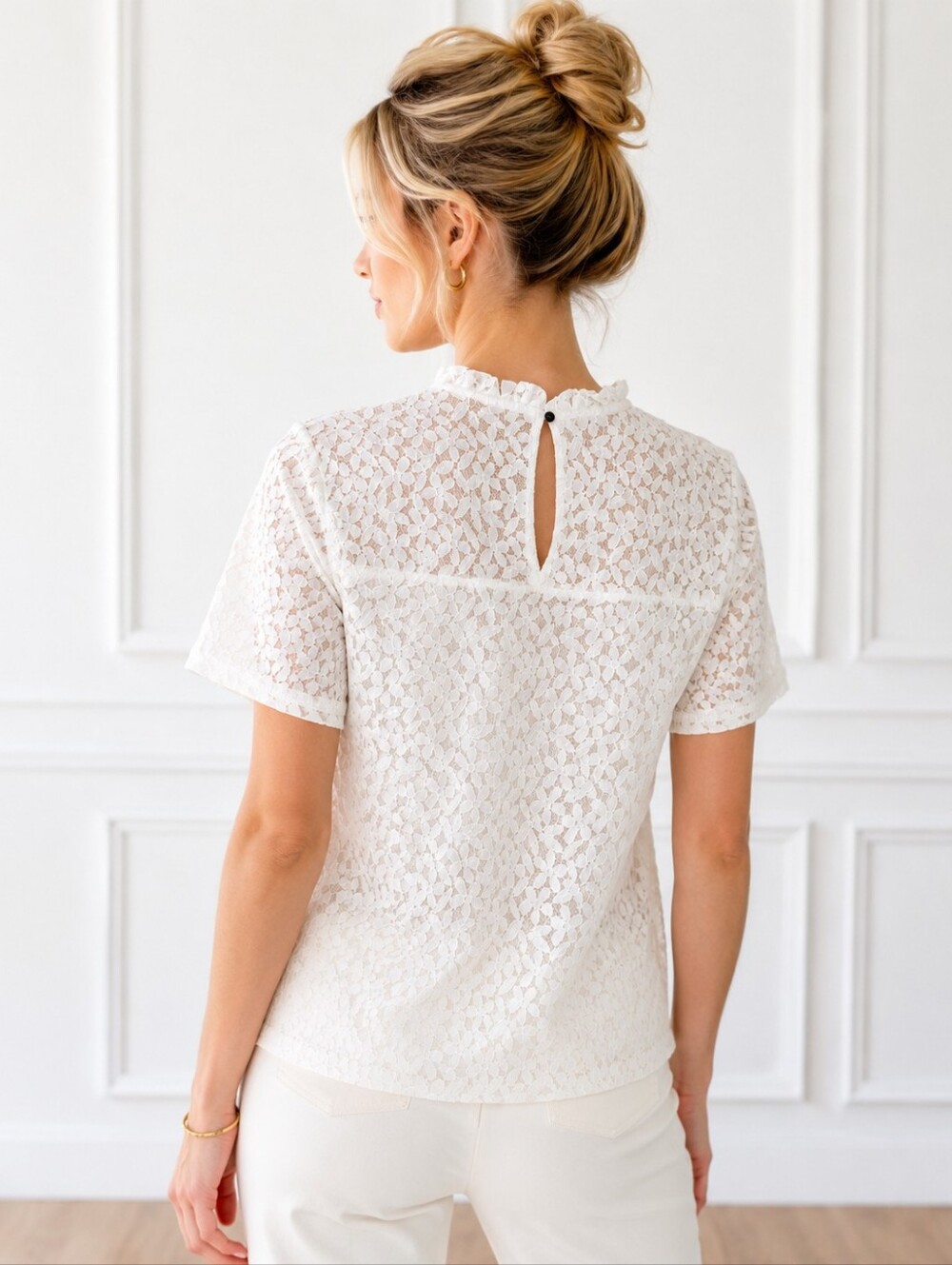 CeCe White Lined Floral Lace Blouse Size XL Short Sleeve Elegant Feminine Top - Picture 2 of 6